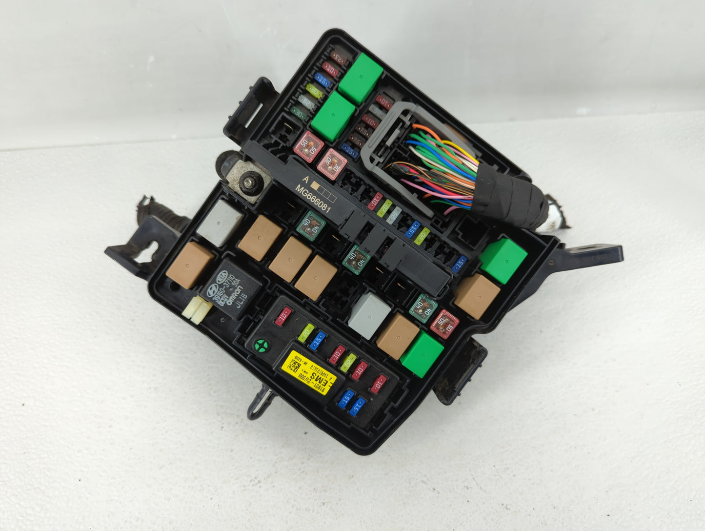 2015 Hyundai Santa Fe Fusebox Fuse Box Panel Relay Module P/N:91941-4Z011 Fits OEM Used Auto Parts - Oemusedautoparts1.com