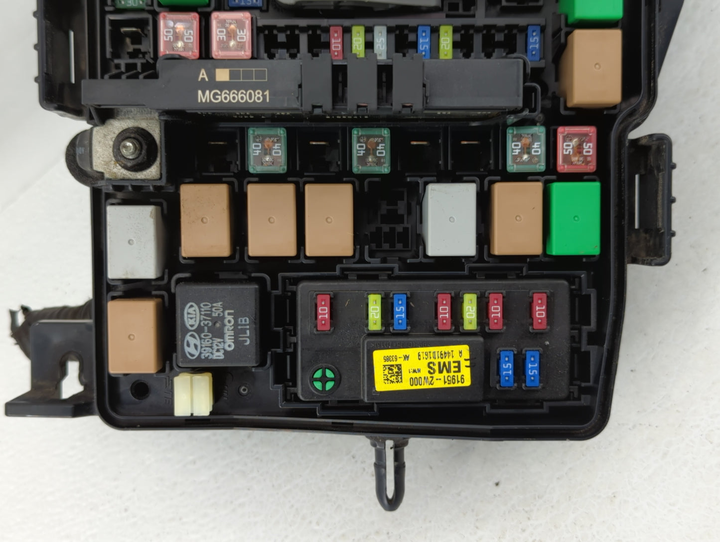 2015 Hyundai Santa Fe Fusebox Fuse Box Panel Relay Module P/N:91941-4Z011 Fits OEM Used Auto Parts - Oemusedautoparts1.com