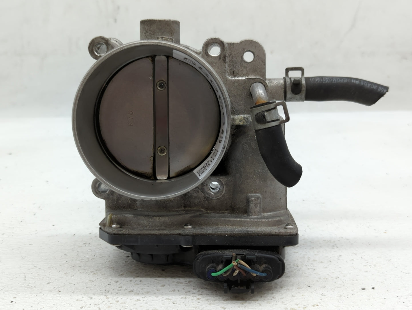 2013-2018 Hyundai Santa Fe Throttle Body P/N:35100-3CAA0 Fits Fits 2012 2013 2014 2015 2016 2017 2018 OEM Used Auto Parts - 