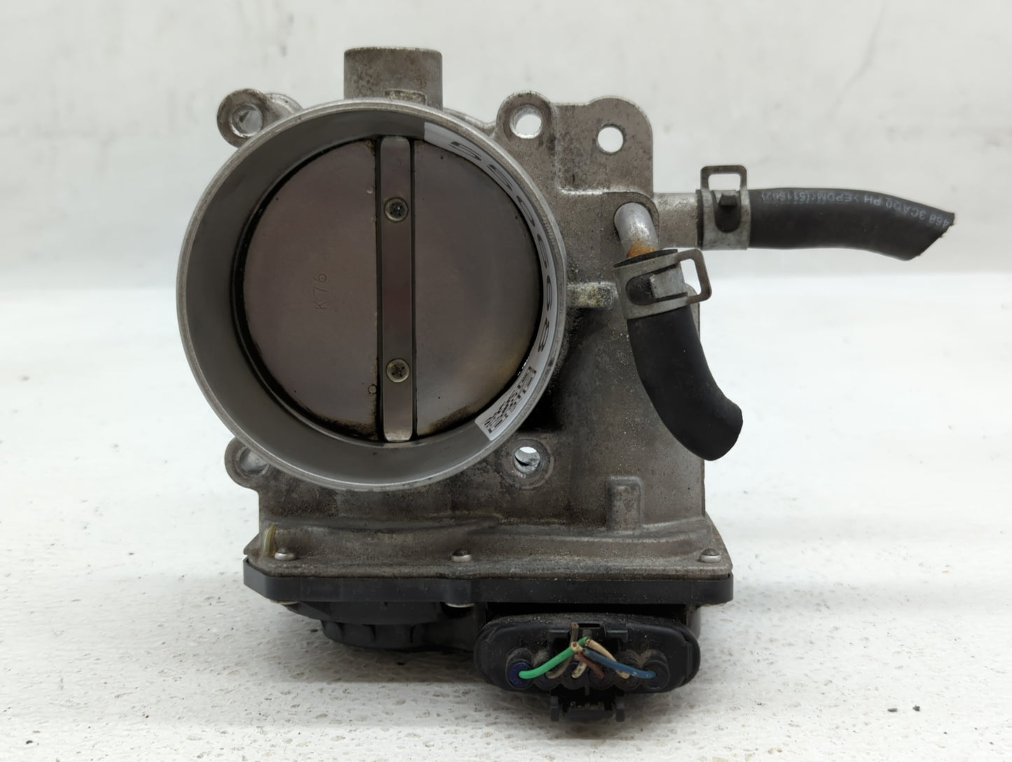 2013-2018 Hyundai Santa Fe Throttle Body P/N:35100-3CAA0 Fits Fits 2012 2013 2014 2015 2016 2017 2018 OEM Used Auto Parts - 
