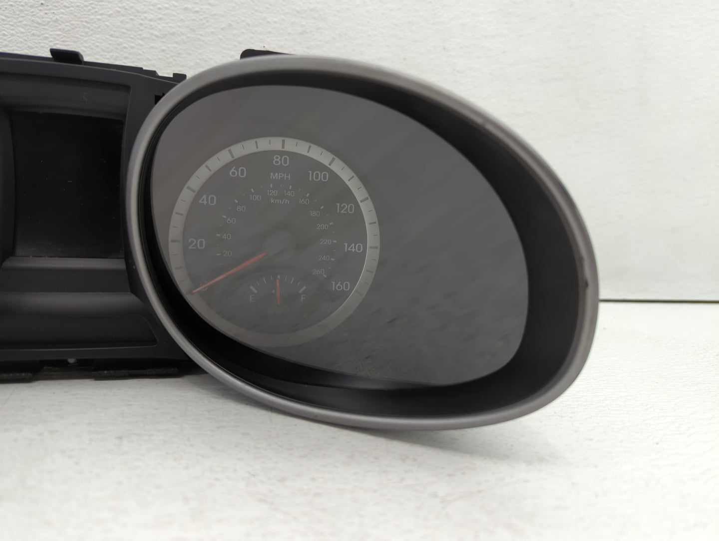 2015-2016 Hyundai Santa Fe Instrument Cluster Speedometer Gauges P/N:11002-987110H 94001-B8240 Fits Fits 2015 2016 OEM Used 
