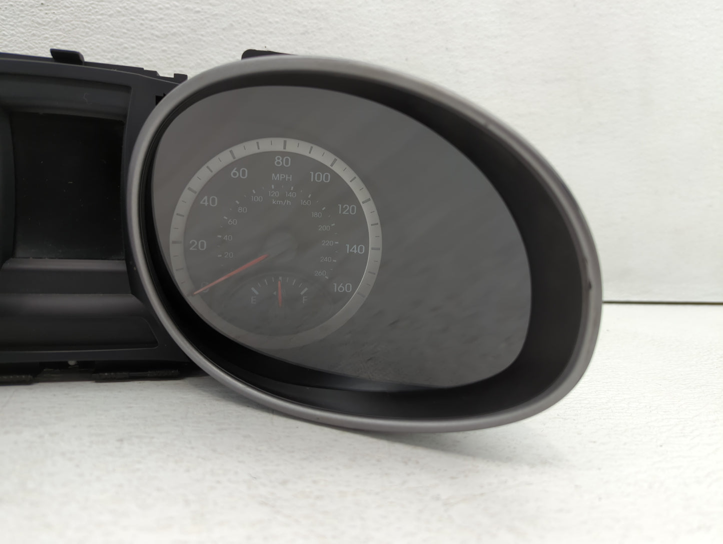 2015-2016 Hyundai Santa Fe Instrument Cluster Speedometer Gauges P/N:11002-987110H 94001-B8240 Fits Fits 2015 2016 OEM Used 