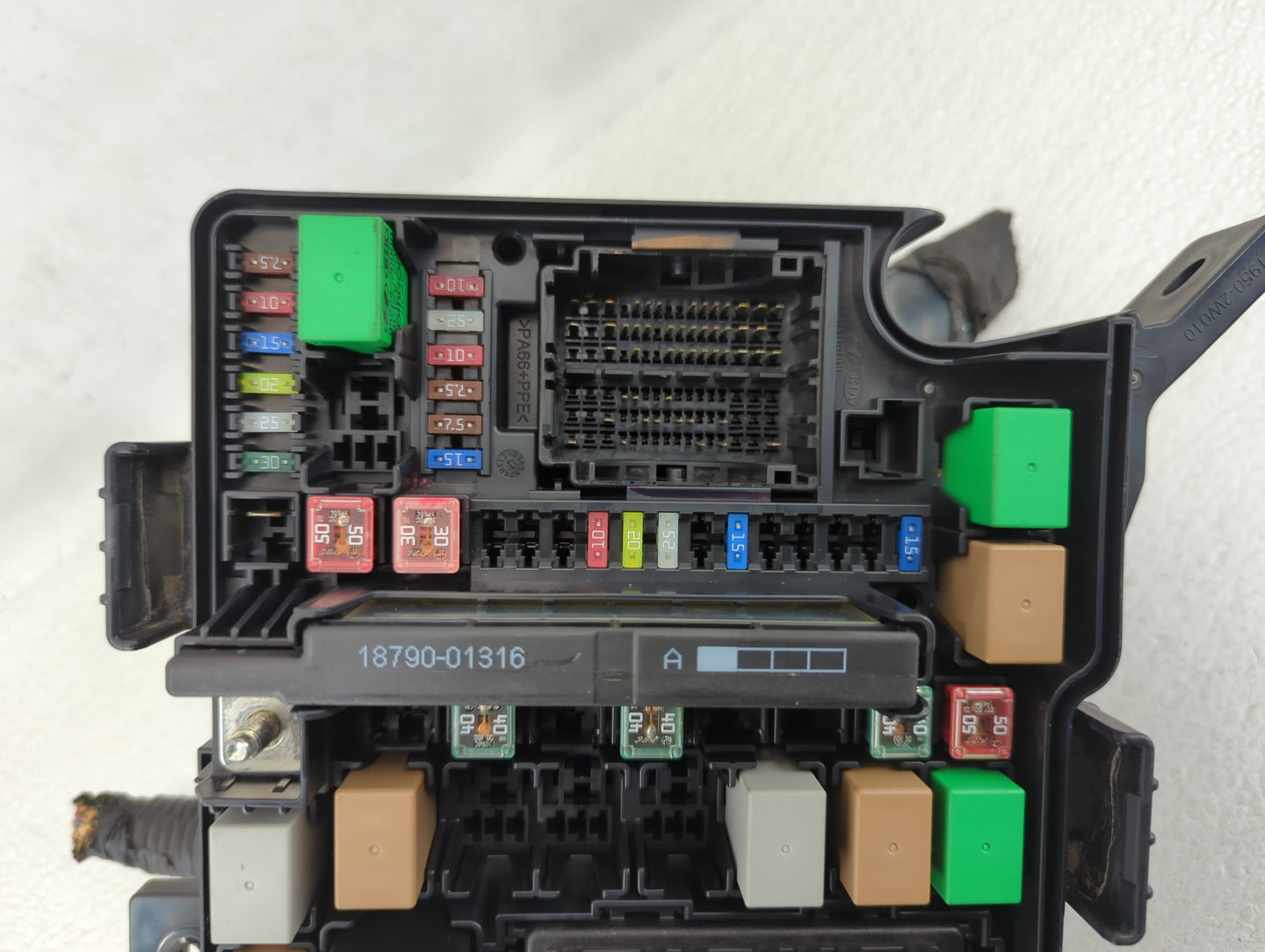 2015 Hyundai Santa Fe Fusebox Fuse Box Panel Relay Module P/N:91941-4Z011 Fits OEM Used Auto Parts - Oemusedautoparts1.com