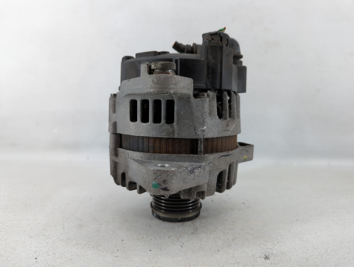 2015 Hyundai Santa Fe Alternator Replacement Generator Charging Assembly Engine OEM P/N:37300-2G850 Fits Fits 2014 OEM Used 