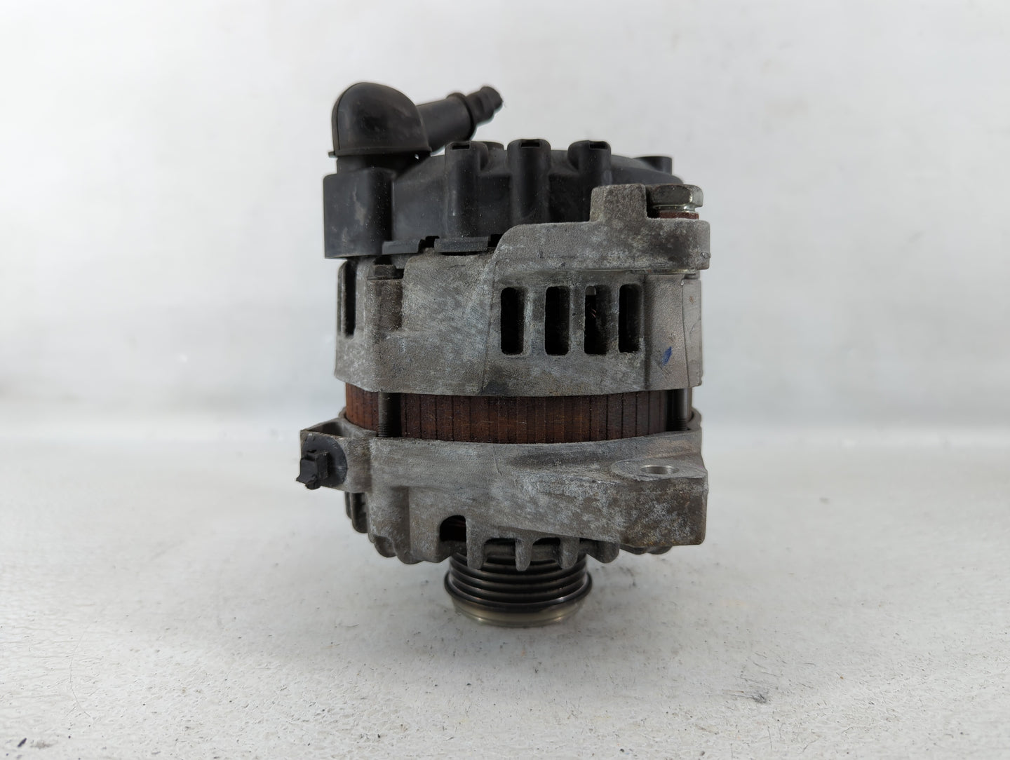 2015 Hyundai Santa Fe Alternator Replacement Generator Charging Assembly Engine OEM P/N:37300-2G850 Fits Fits 2014 OEM Used 