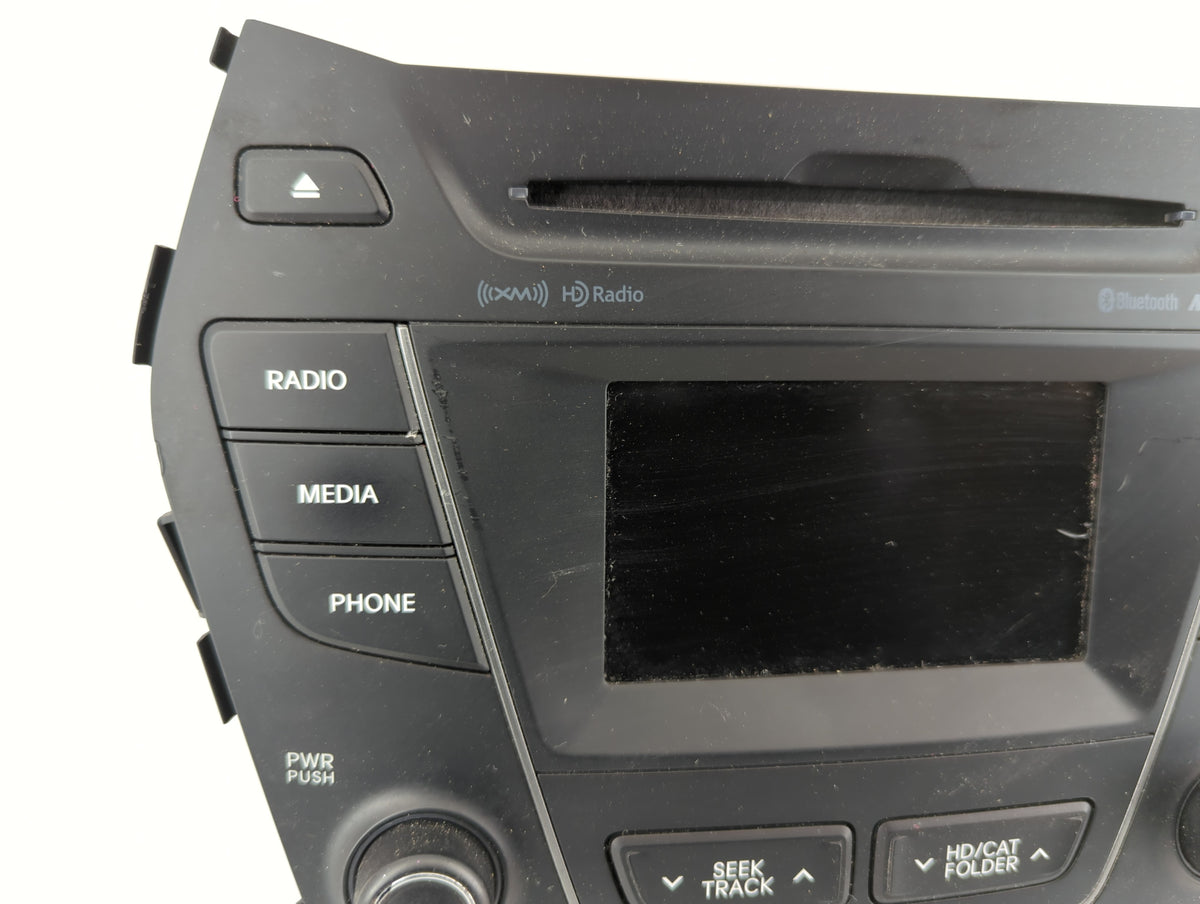2013-2016 Hyundai Santa Fe Am Fm Cd Player Radio Receiver 573272 - Oemusedautoparts1.com