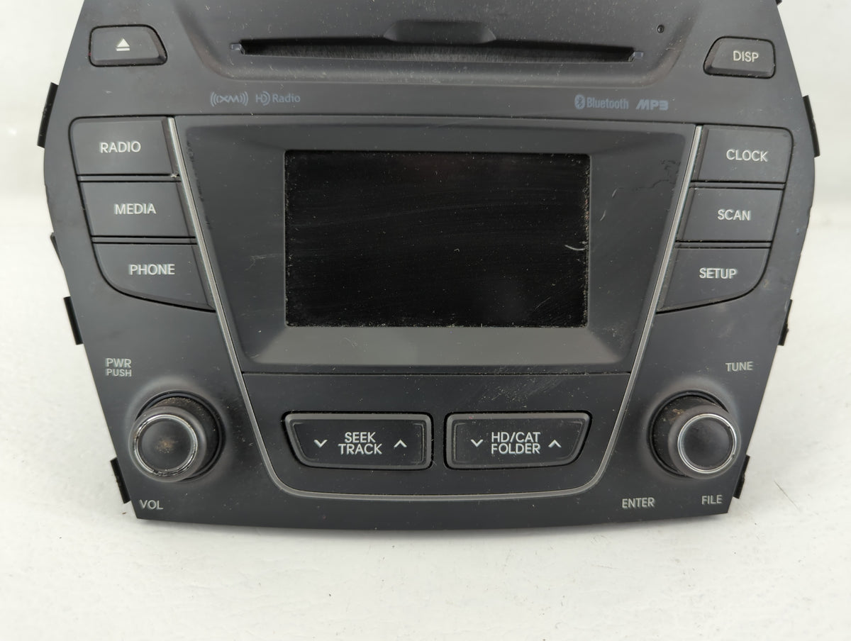 2013-2016 Hyundai Santa Fe Am Fm Cd Player Radio Receiver 573272 - Oemusedautoparts1.com