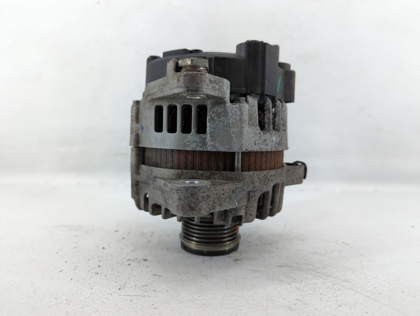 2015 Hyundai Santa Fe Alternator Replacement Generator Charging Assembly Engine OEM P/N:37300-2G850 Fits Fits 2014 OEM Used 