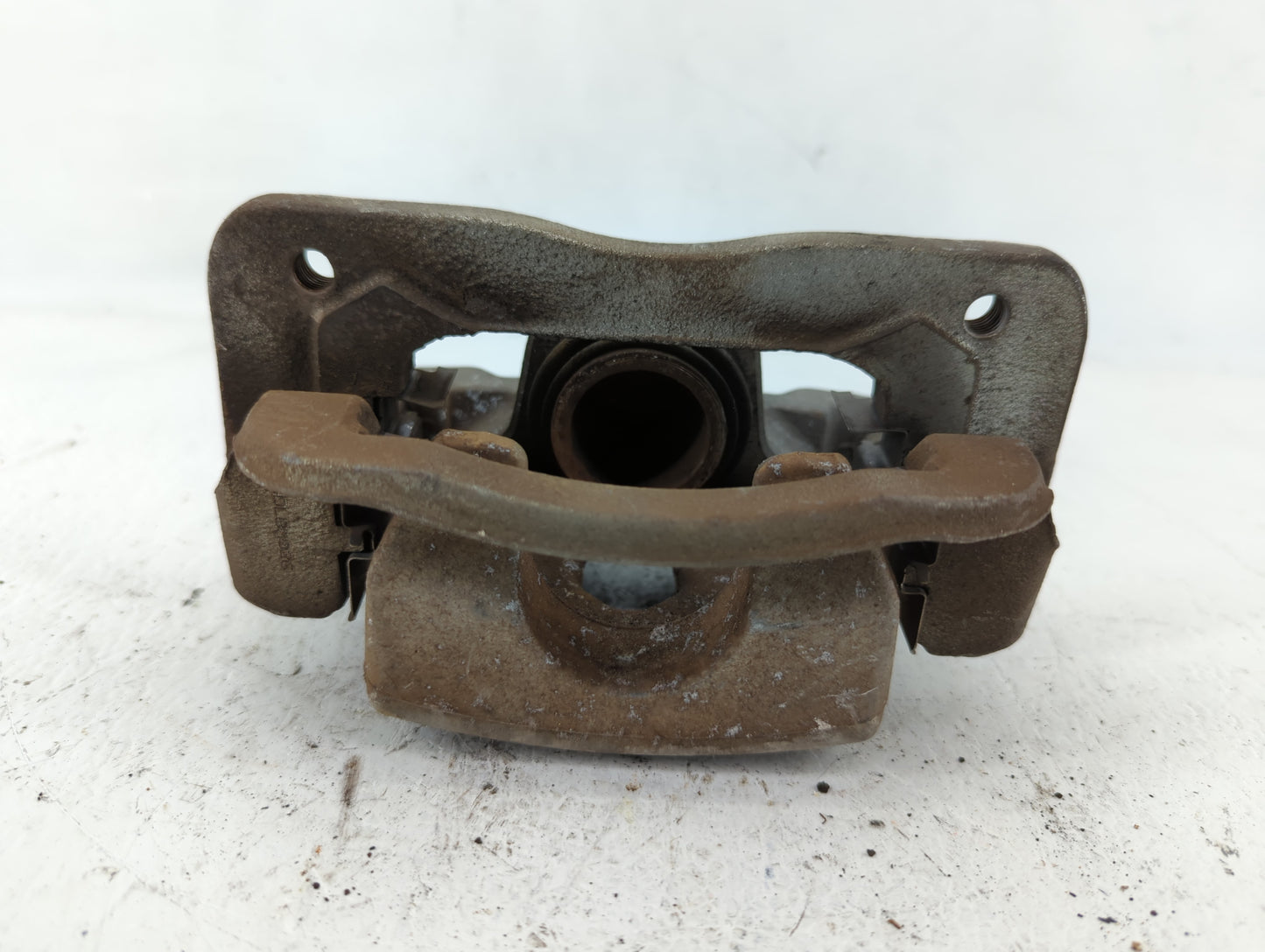 2013-2016 Hyundai Santa Fe Front Driver Left Brake Caliper 581521 - Oemusedautoparts1.com