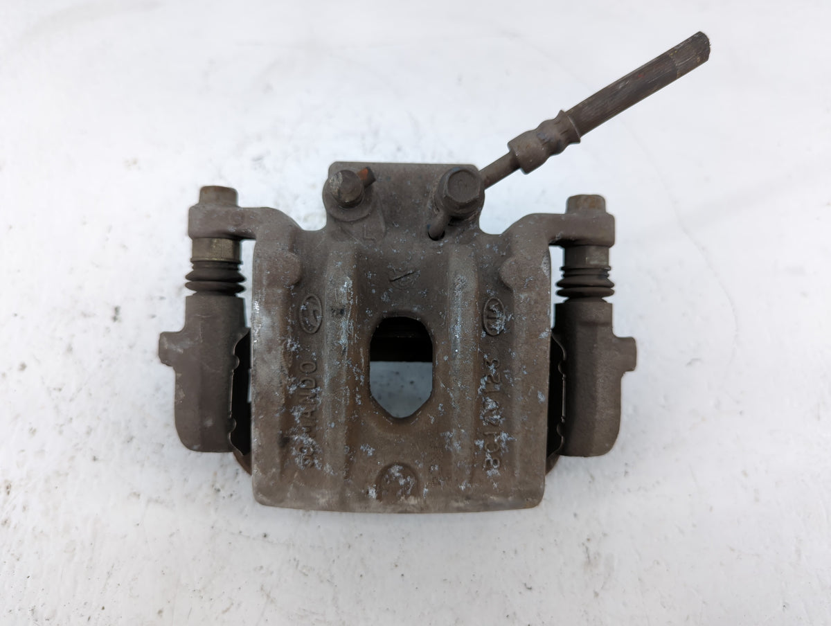 2013-2016 Hyundai Santa Fe Front Driver Left Brake Caliper 581521 - Oemusedautoparts1.com