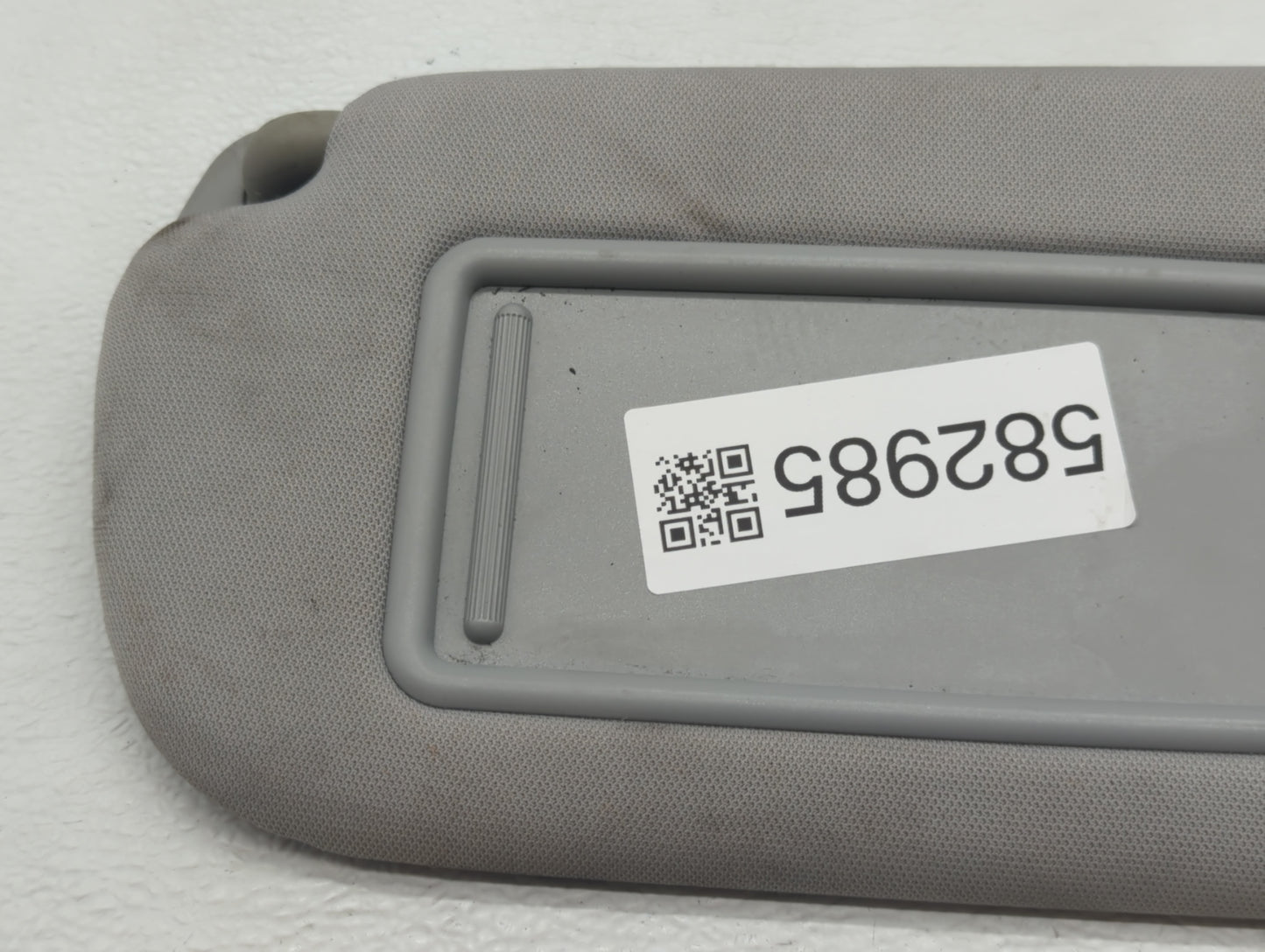 2013-2019 Hyundai Santa Fe Sun Visor Shade Replacement Driver Left Mirror Fits Fits 2013 2014 2015 2016 2017 2018 2019 OEM U