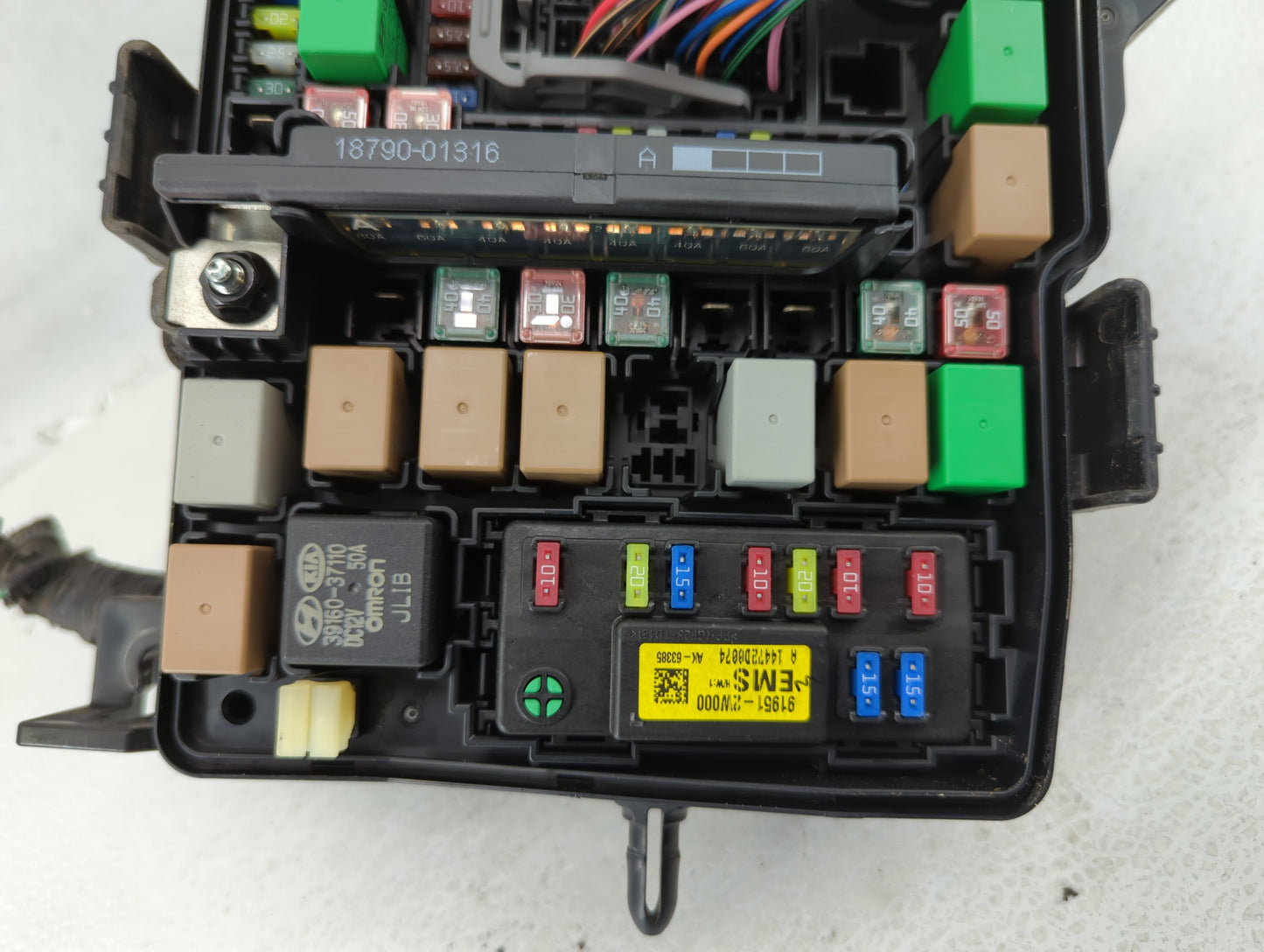 2015 Hyundai Santa Fe Fusebox Fuse Box Panel Relay Module P/N:91941-4Z011 Fits OEM Used Auto Parts - Oemusedautoparts1.com