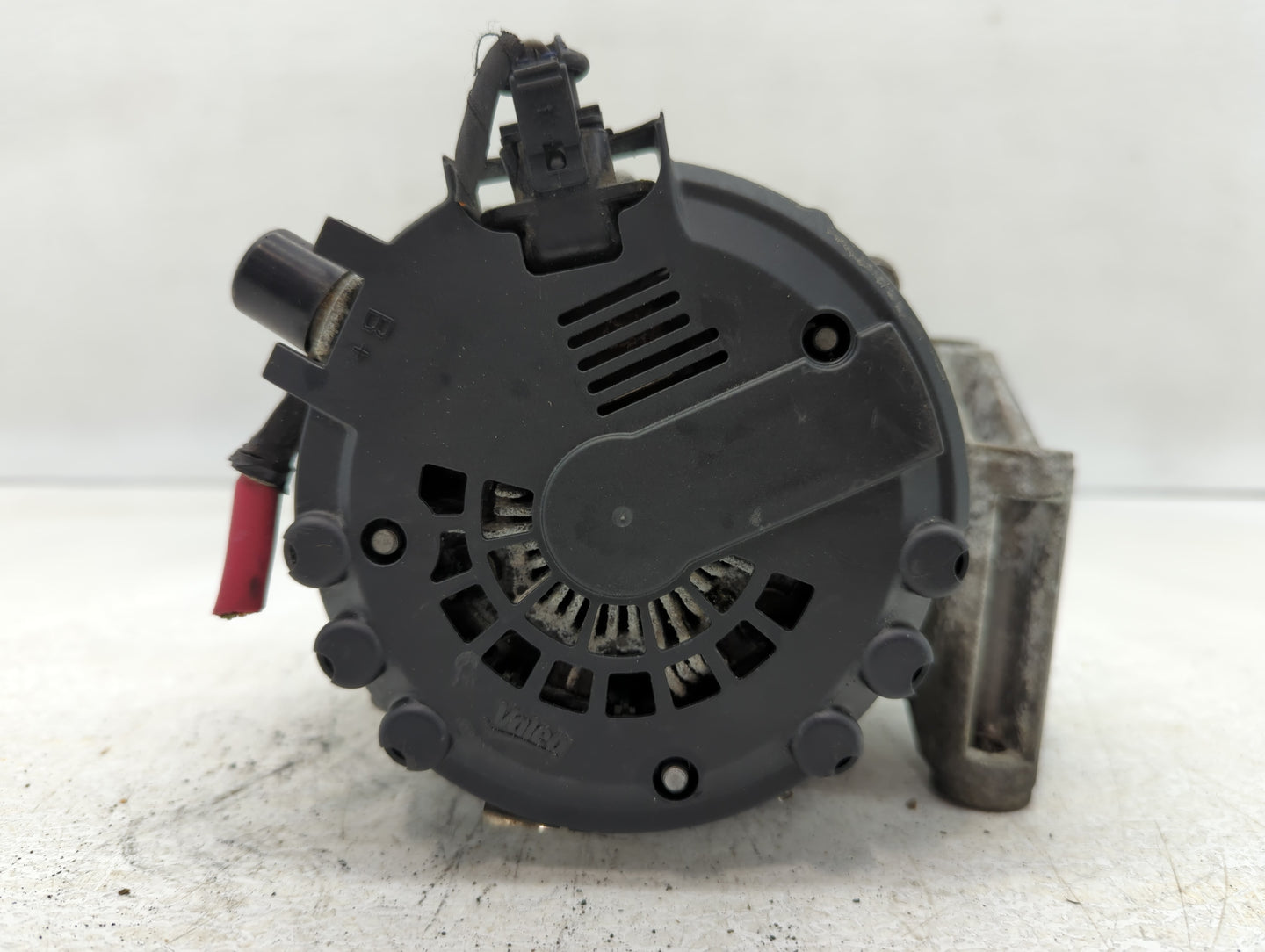 2015 Hyundai Santa Fe Alternator Replacement Generator Charging Assembly Engine OEM P/N:13588321 Fits Fits 2014 OEM Used Aut