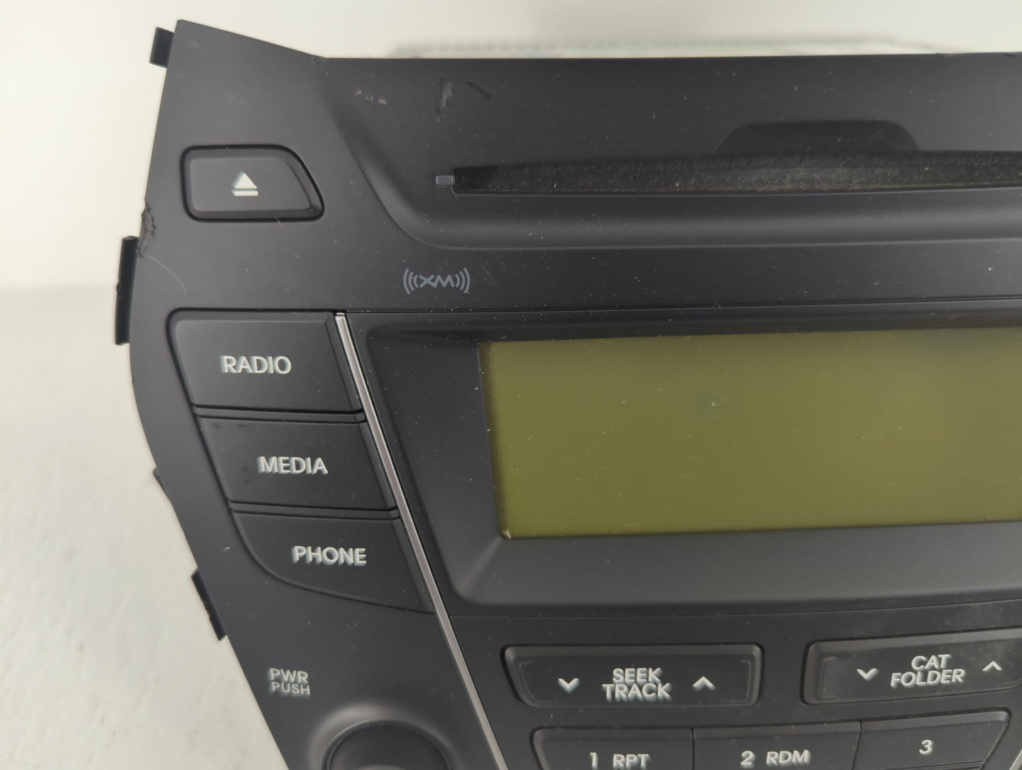 2015-2016 Hyundai Santa Fe Am Fm Cd Player Radio Receiver - Oemusedautoparts1.com