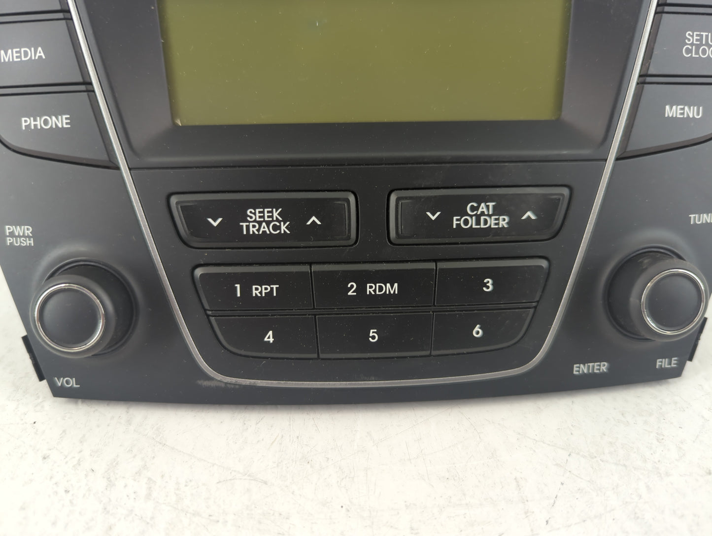 2015-2016 Hyundai Santa Fe Am Fm Cd Player Radio Receiver - Oemusedautoparts1.com