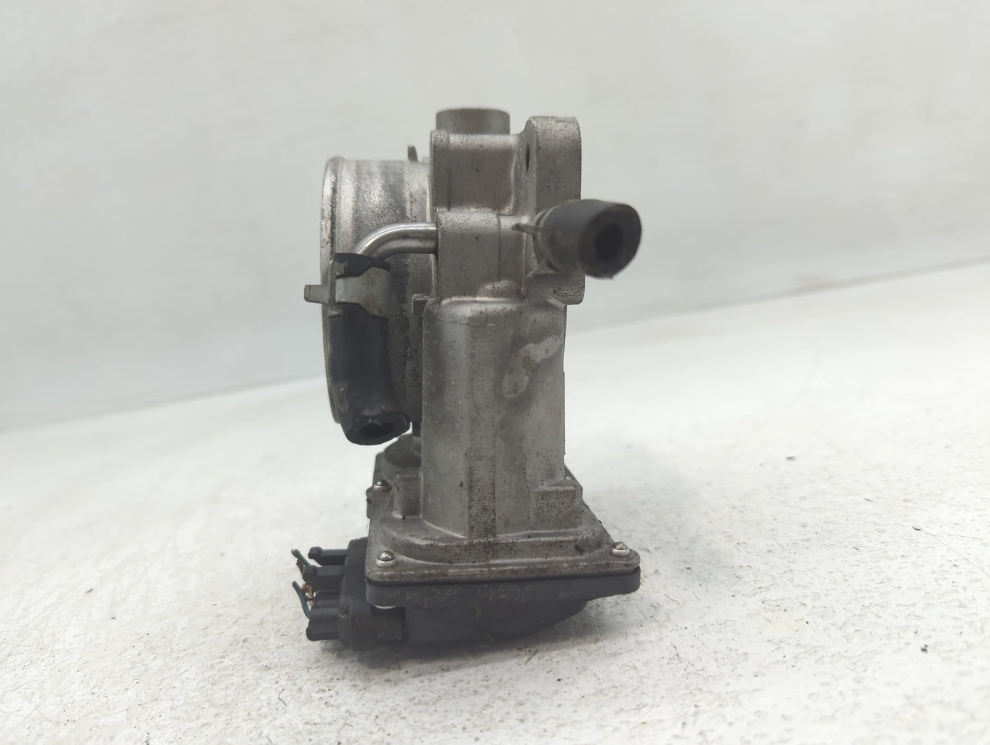 2013-2018 Hyundai Santa Fe Throttle Body P/N:5312 1S30 35100-3CAA0 Fits Fits 2012 2013 2014 2015 2016 2017 2018 OEM Used Aut