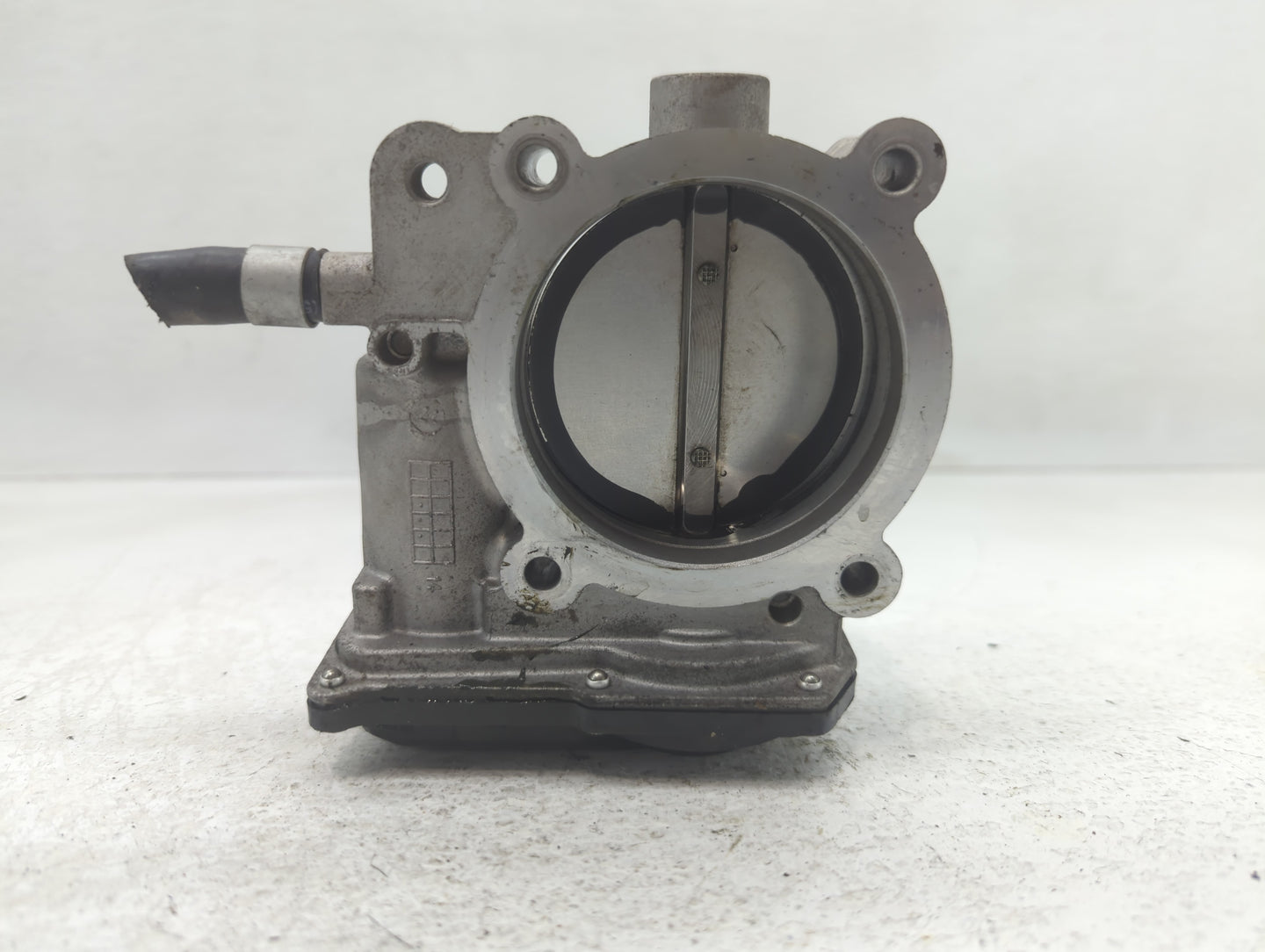 2013-2018 Hyundai Santa Fe Throttle Body P/N:5312 1S30 35100-3CAA0 Fits Fits 2012 2013 2014 2015 2016 2017 2018 OEM Used Aut