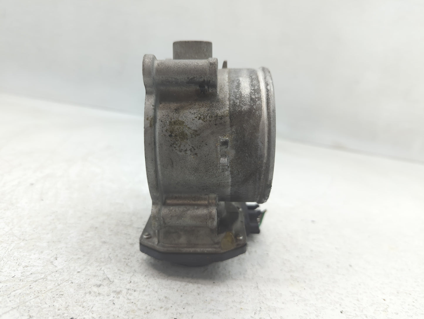 2013-2018 Hyundai Santa Fe Throttle Body P/N:5312 1S30 35100-3CAA0 Fits Fits 2012 2013 2014 2015 2016 2017 2018 OEM Used Aut