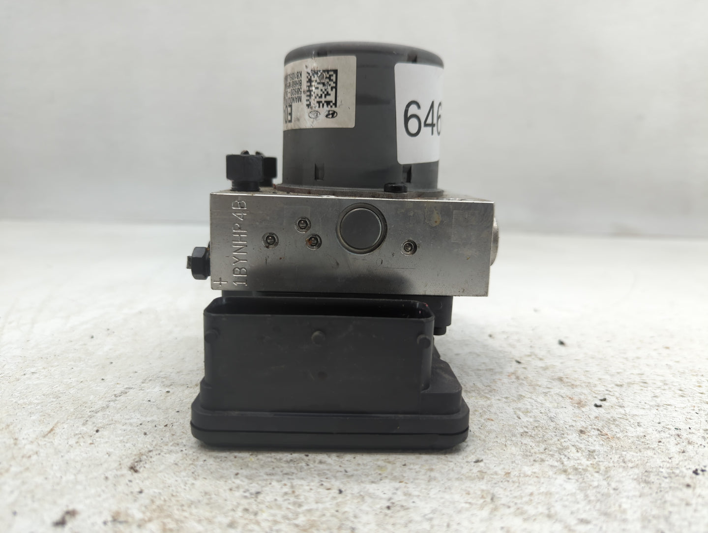2013-2016 Hyundai Santa Fe ABS Pump Control Module Replacement P/N:58920-B8700 Fits Fits 2013 2014 2015 2016 OEM Used Auto P