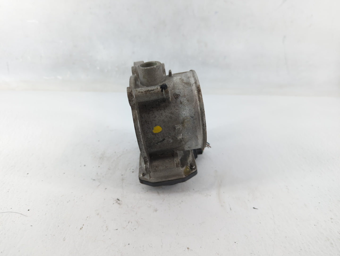 2013-2018 Hyundai Santa Fe Throttle Body P/N:35100-3CAA0 Fits Fits 2012 2013 2014 2015 2016 2017 2018 OEM Used Auto Parts - 