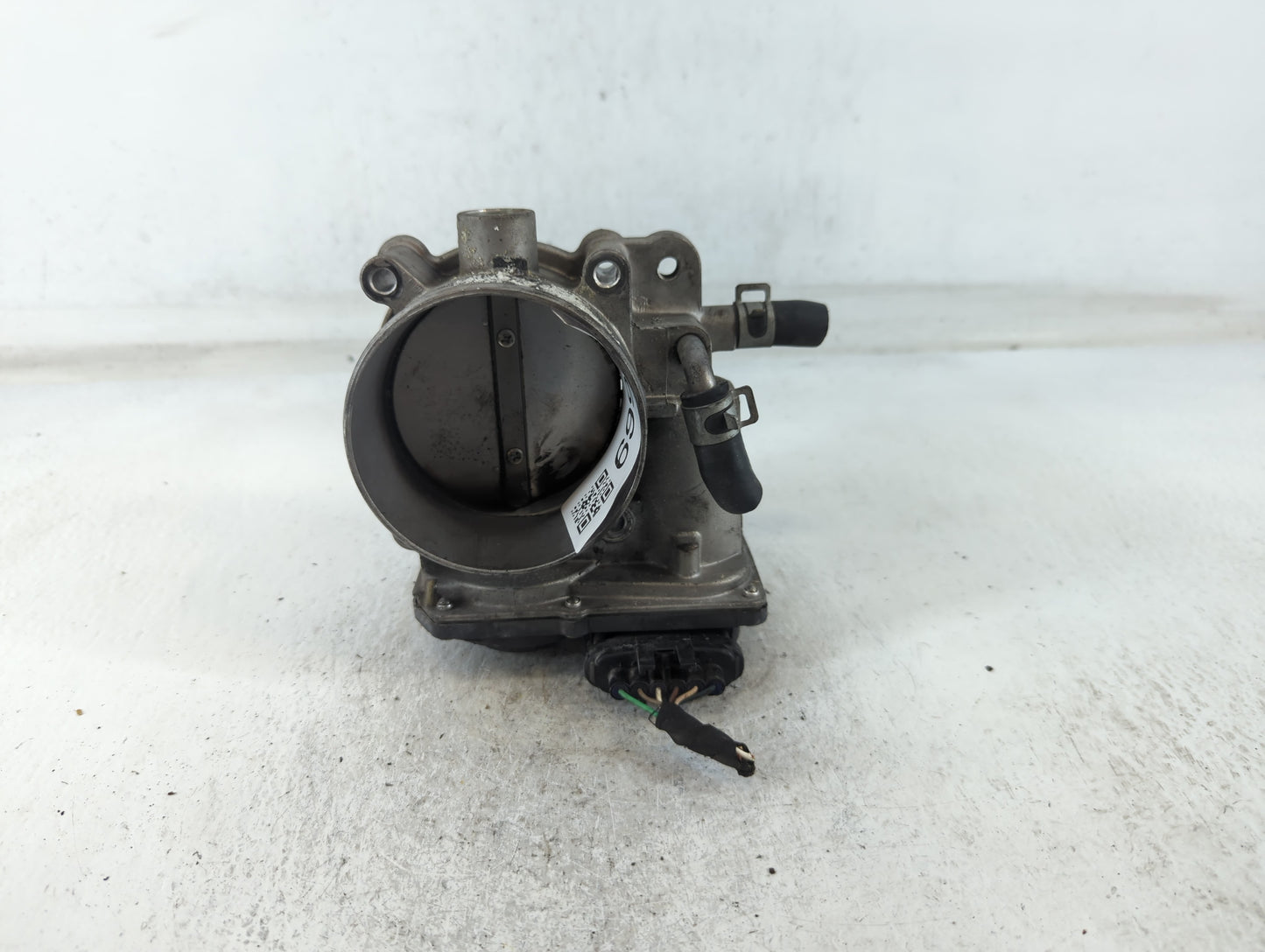 2013-2018 Hyundai Santa Fe Throttle Body P/N:35100-3CAA0 Fits Fits 2012 2013 2014 2015 2016 2017 2018 OEM Used Auto Parts - 