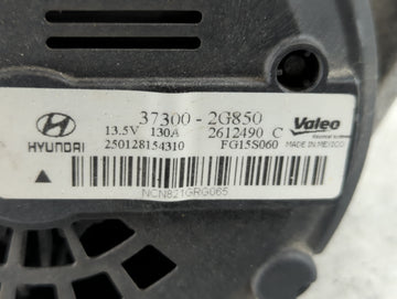 2015 Hyundai Santa Fe Alternator Replacement Generator Charging Assembly Engine OEM P/N:261490 C 37300-2G850 Fits Fits 2014 OEM Used Auto Parts
