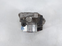 2015 Hyundai Santa Fe Throttle Body P/N:35100-2G700 Fits Fits 2011 2012 2013 2014 2016 OEM Used Auto Parts - Oemusedautopart