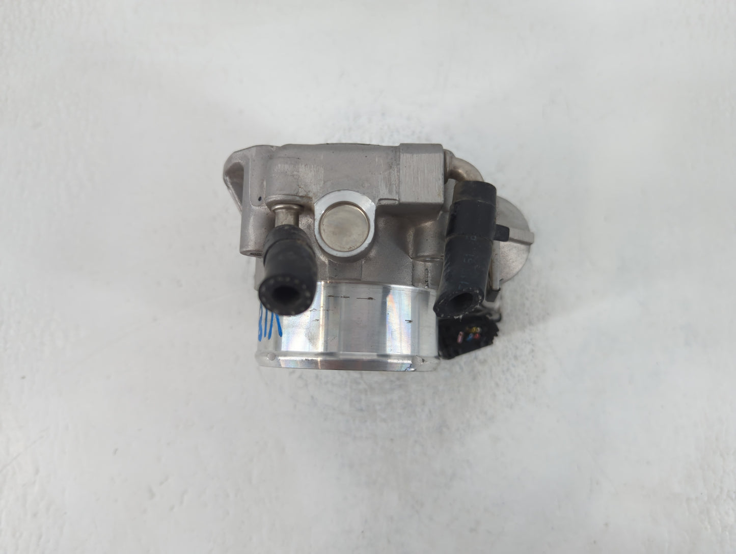 2015 Hyundai Santa Fe Throttle Body P/N:90 4501 0001 35100-2G700 Fits Fits 2011 2012 2013 2014 2016 OEM Used Auto Parts - Oe
