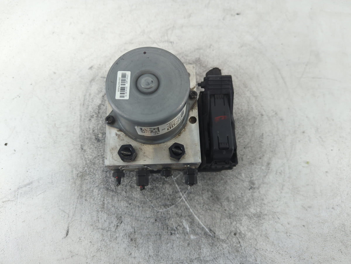 2015 Hyundai Santa Fe ABS Pump Control Module Replacement P/N:58920-4Z200 Fits OEM Used Auto Parts - Oemusedautoparts1.com