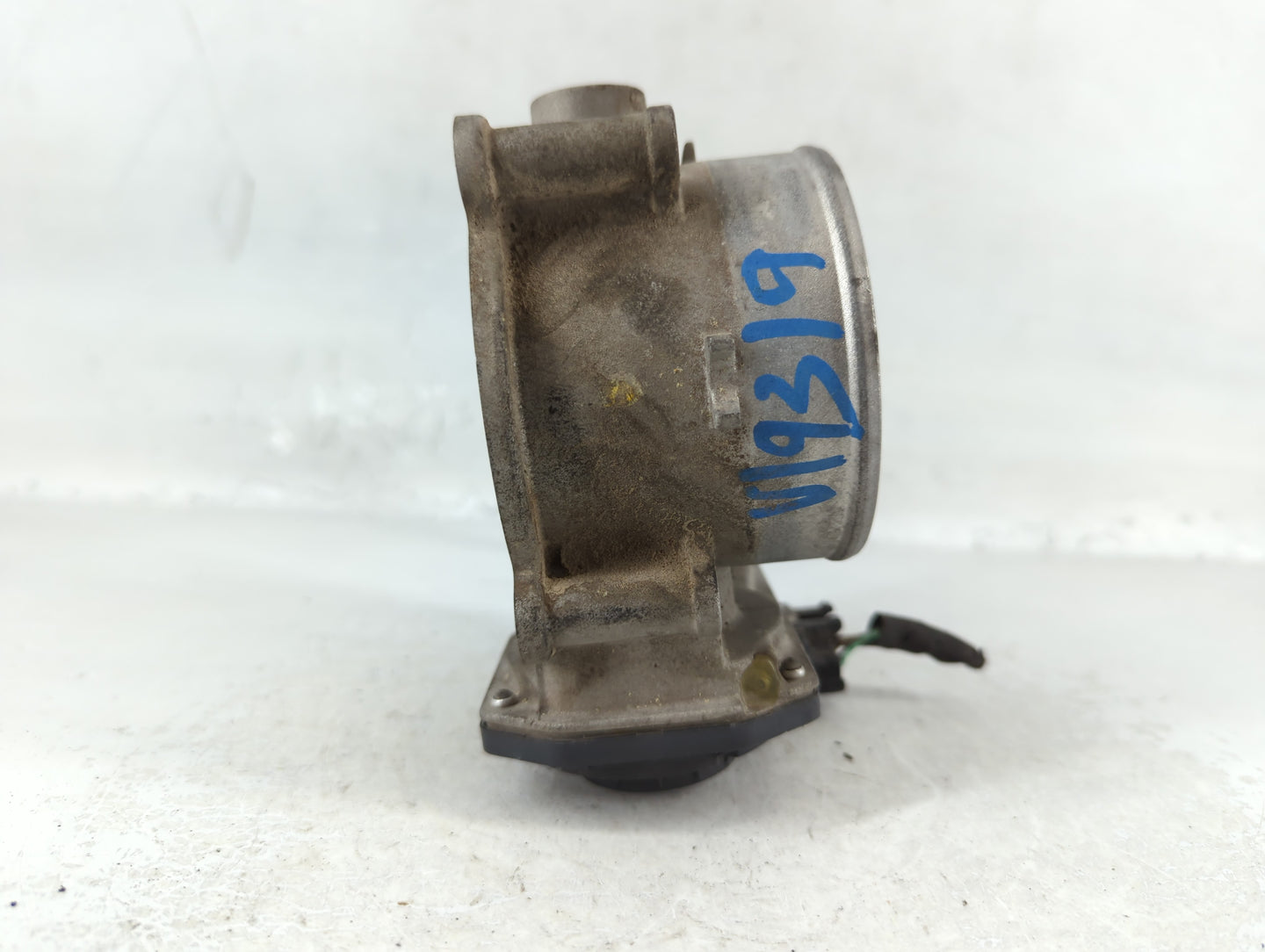 2013-2018 Hyundai Santa Fe Throttle Body P/N:35100-3CAA0 Fits Fits 2012 2013 2014 2015 2016 2017 2018 OEM Used Auto Parts - 