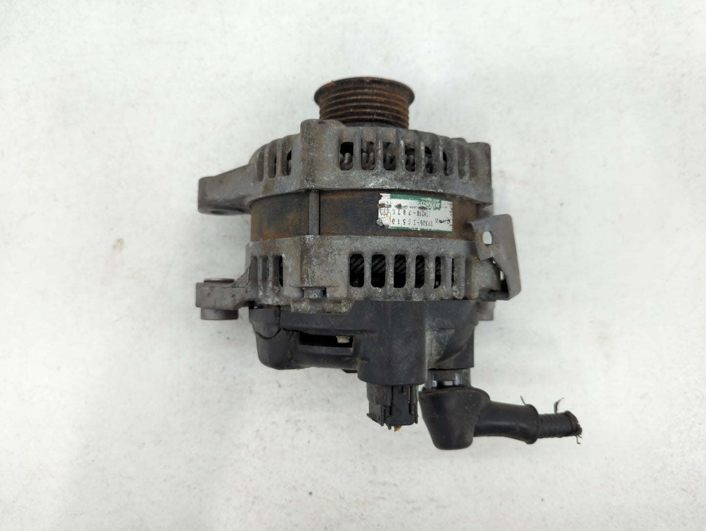 2015 Hyundai Santa Fe Alternator Replacement Generator Charging Assembly Engine OEM P/N:37300-30510 Fits Fits 2014 OEM Used 