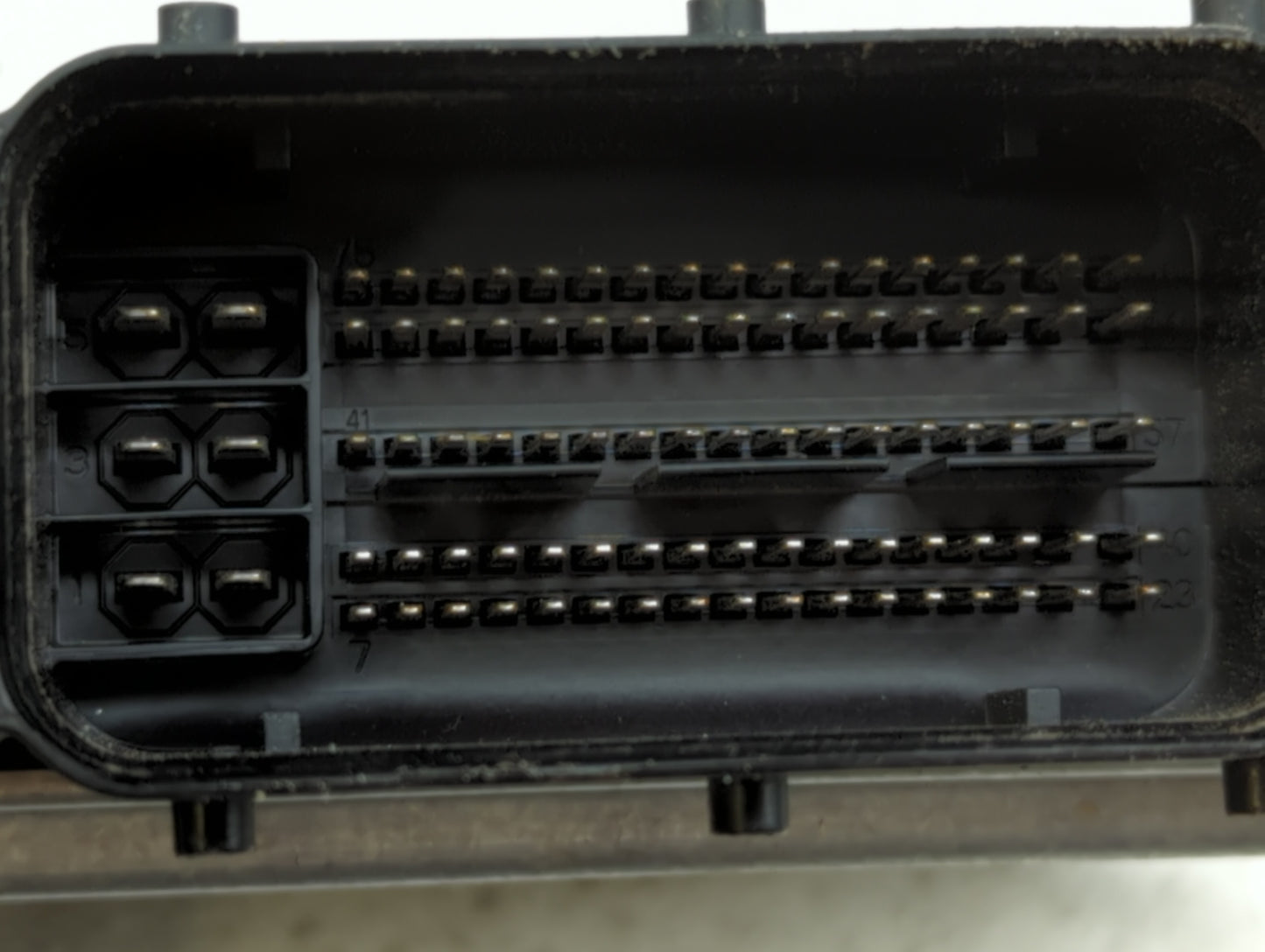 2015 Hyundai Santa Fe Sport PCM Engine Control Computer ECU ECM PCU OEM P/N:39100-2GAG7 39130-2GAG7, 39100-2GAG5, 39130-2GAG