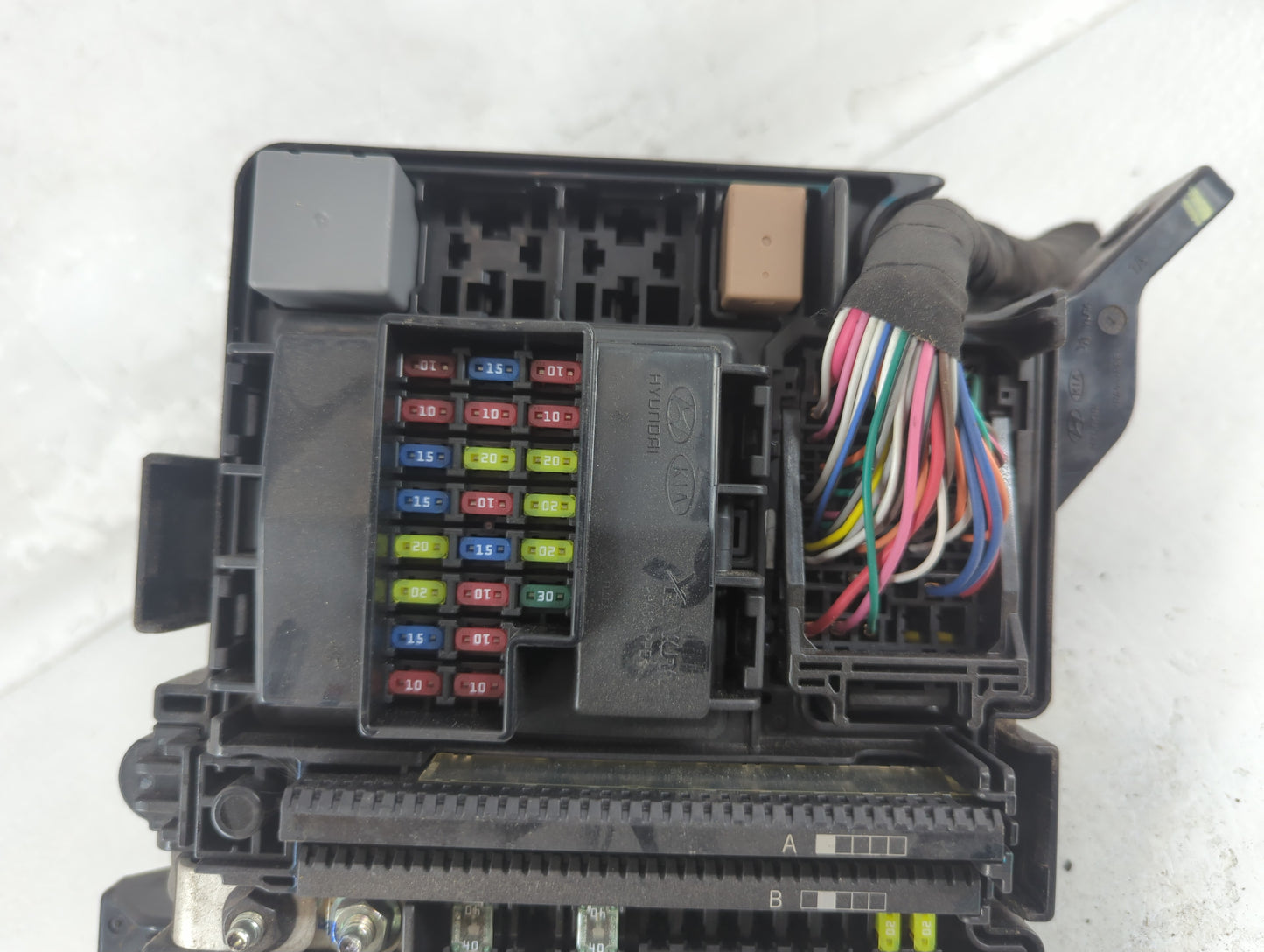2015 Hyundai Sonata Fusebox Fuse Box Panel Relay Module P/N:91950-C1820 91200C2020LA Fits OEM Used Auto Parts - Oemusedautop