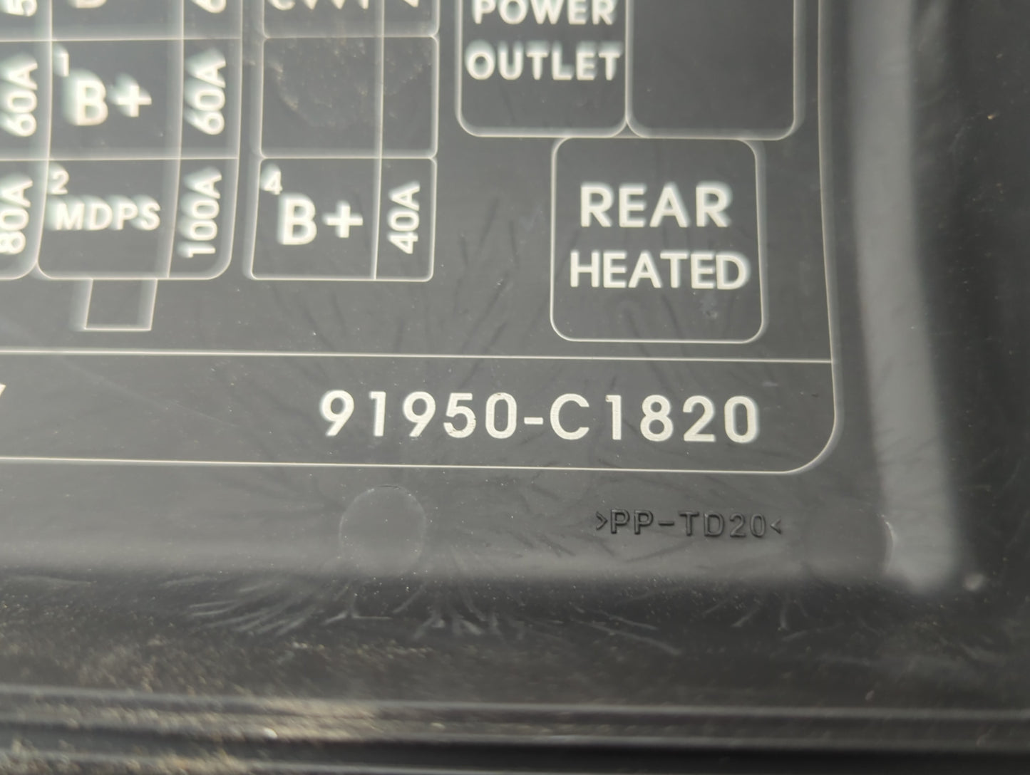 2015 Hyundai Sonata Fusebox Fuse Box Panel Relay Module P/N:91950-C1820 91200C2020LA Fits OEM Used Auto Parts - Oemusedautop