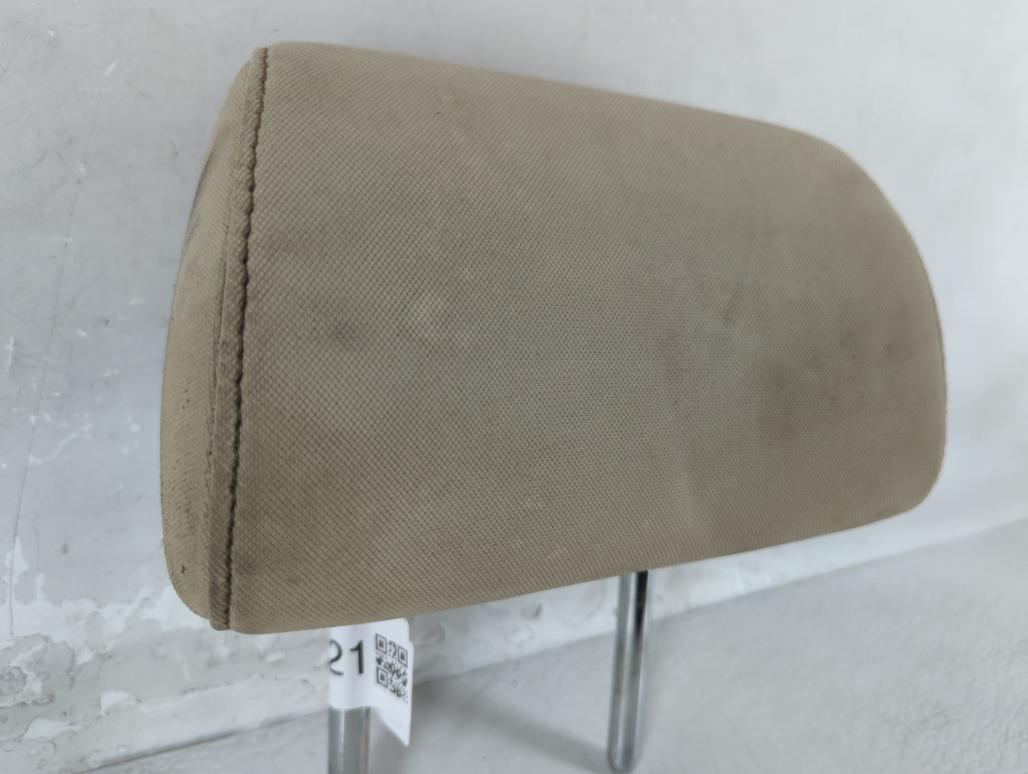 2015-2017 Hyundai Sonata Headrest Head Rest Rear Seat Fits Fits 2015 2016 2017 OEM Used Auto Parts - Oemusedautoparts1.com