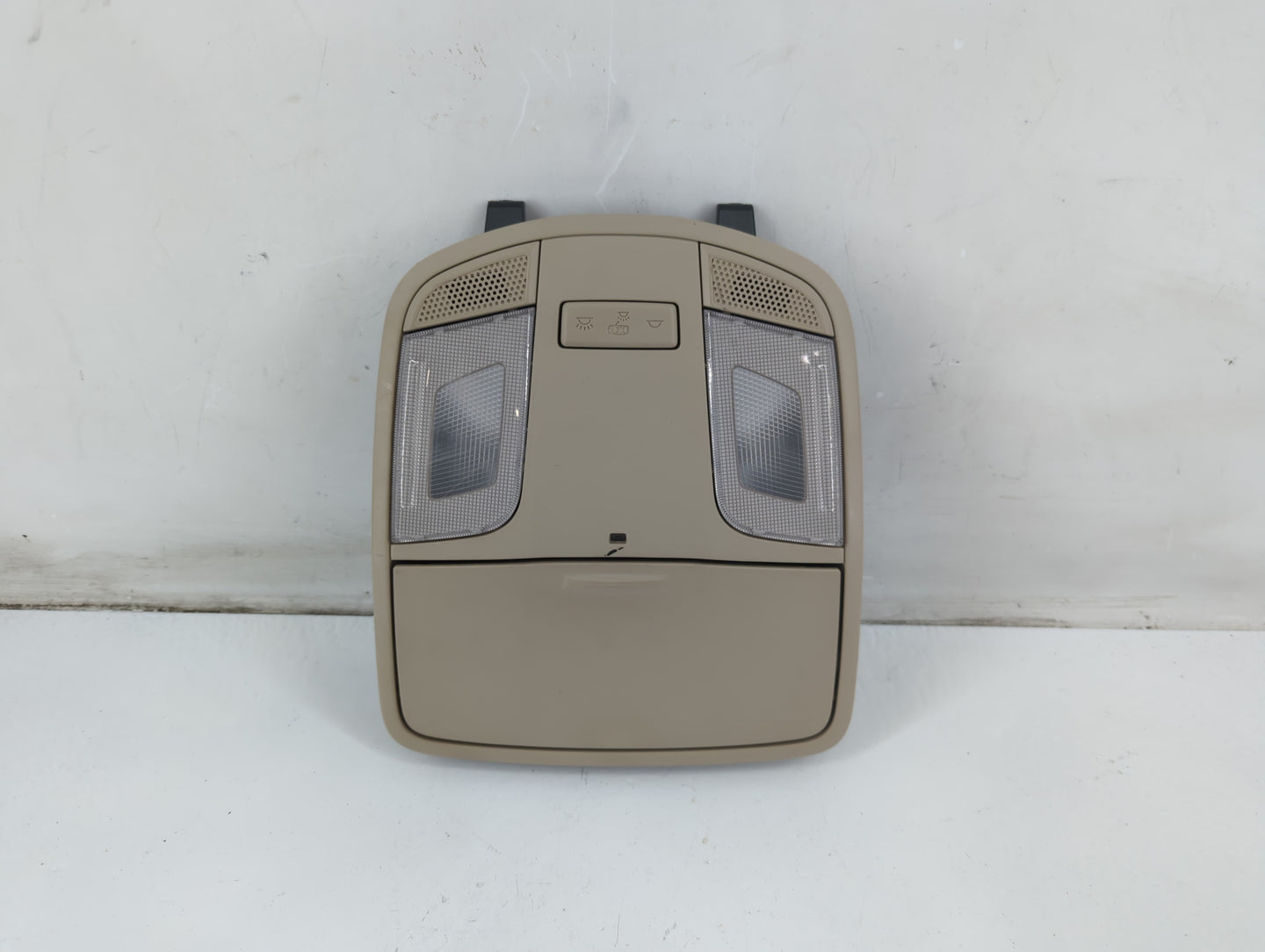 2015 Hyundai Sonata Overhead Roof Console - Oemusedautoparts1.com