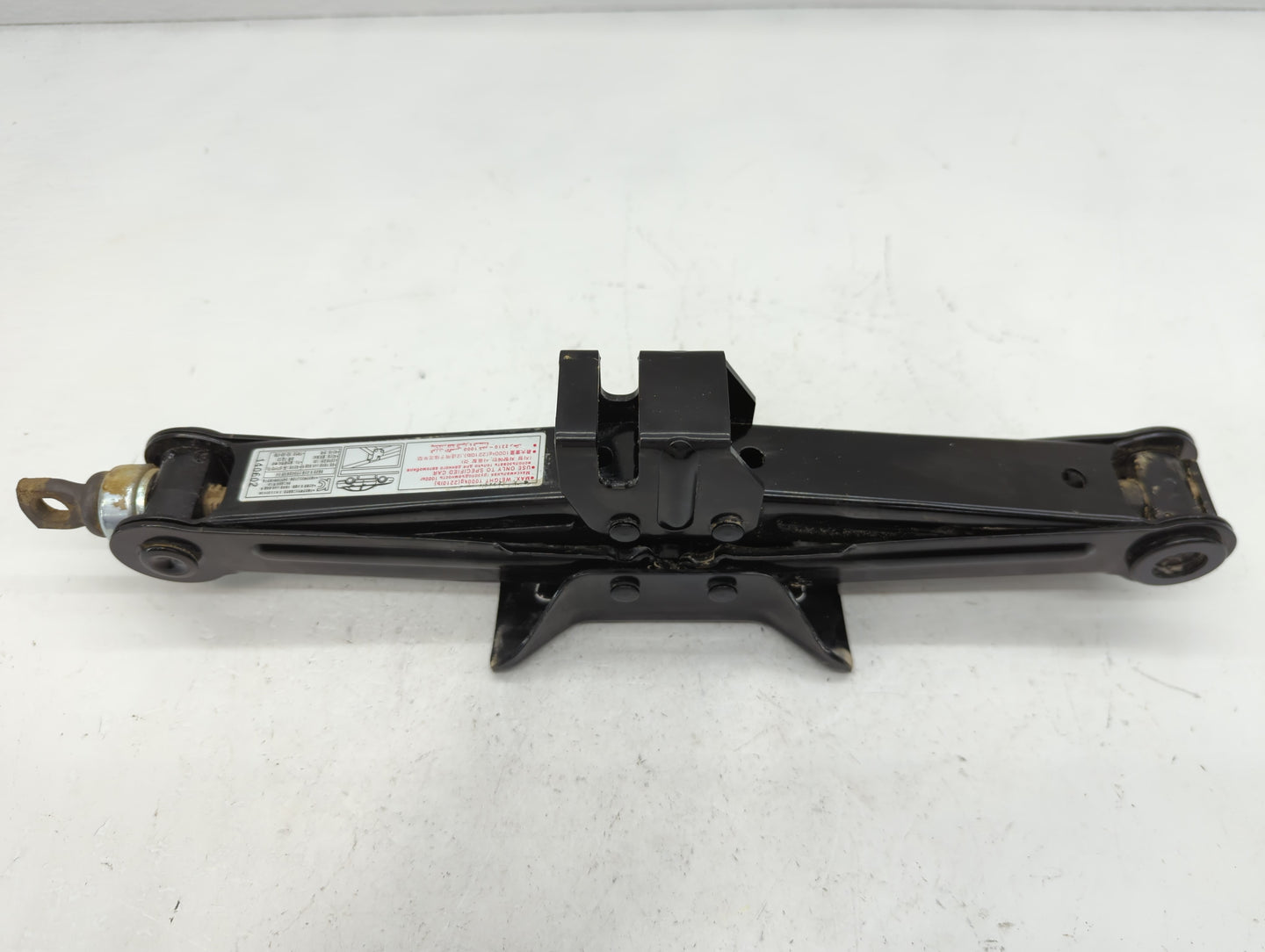 2015 Hyundai Sonata Spare Scissor Car Jack - Oemusedautoparts1.com