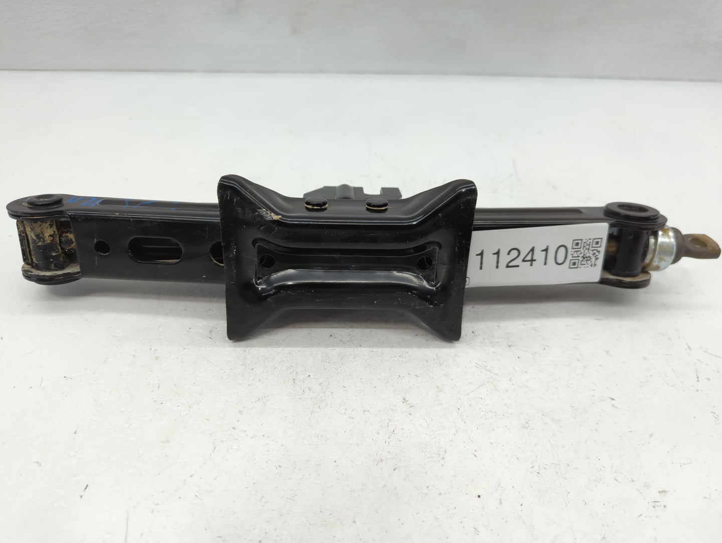 2015 Hyundai Sonata Spare Scissor Car Jack - Oemusedautoparts1.com