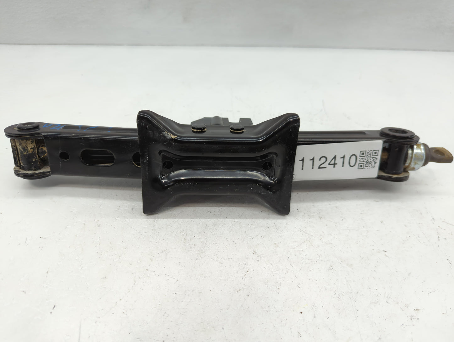 2015 Hyundai Sonata Spare Scissor Car Jack - Oemusedautoparts1.com