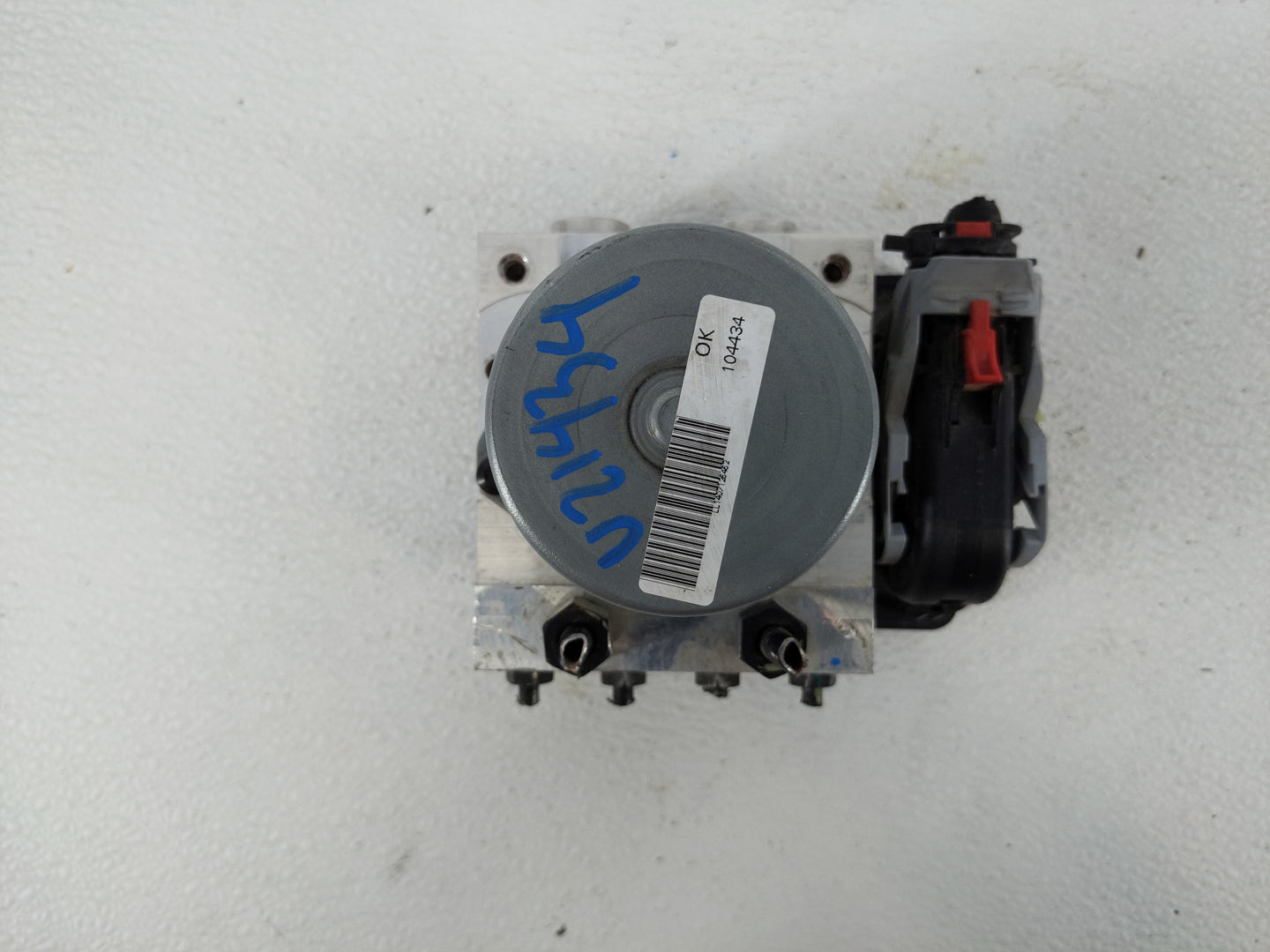 2015 Hyundai Sonata ABS Pump Control Module Replacement P/N:58920-C2200 Fits OEM Used Auto Parts - Oemusedautoparts1.com