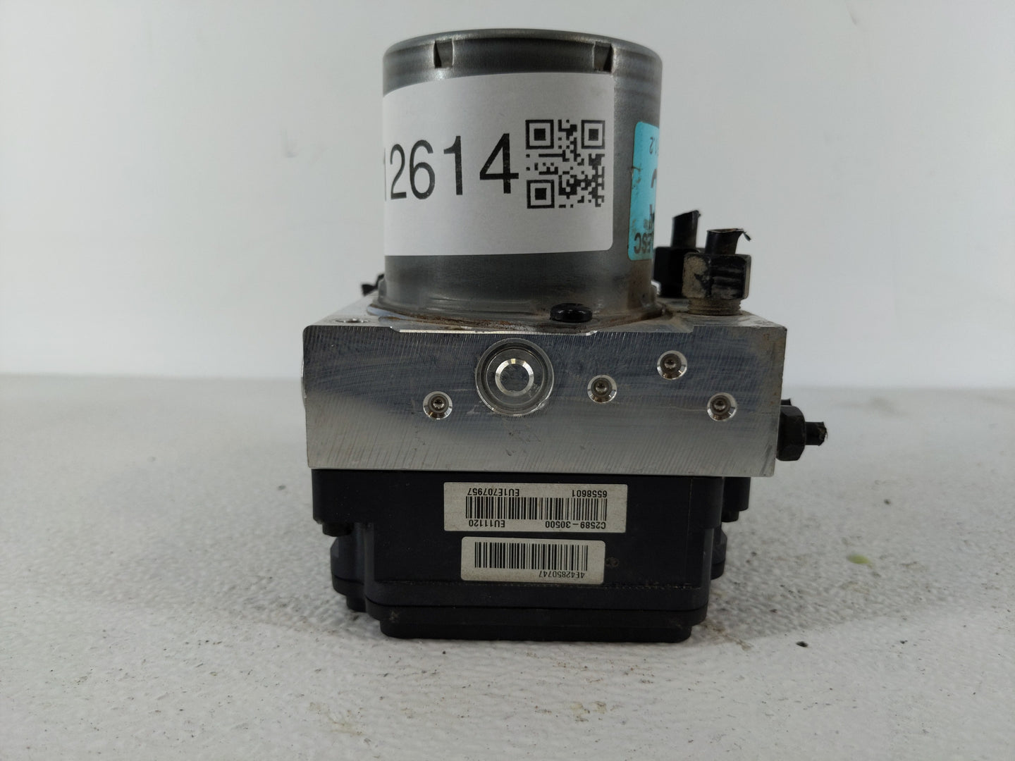 2015 Hyundai Sonata ABS Pump Control Module Replacement P/N:58920-C2200 Fits OEM Used Auto Parts - Oemusedautoparts1.com