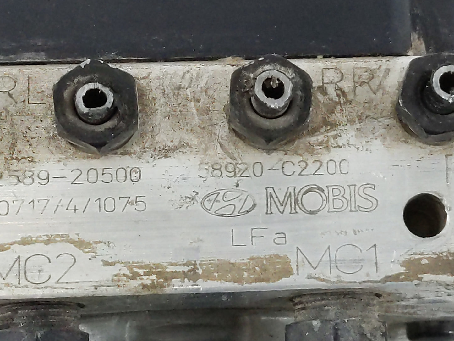 2015 Hyundai Sonata ABS Pump Control Module Replacement P/N:58920-C2200 Fits OEM Used Auto Parts - Oemusedautoparts1.com