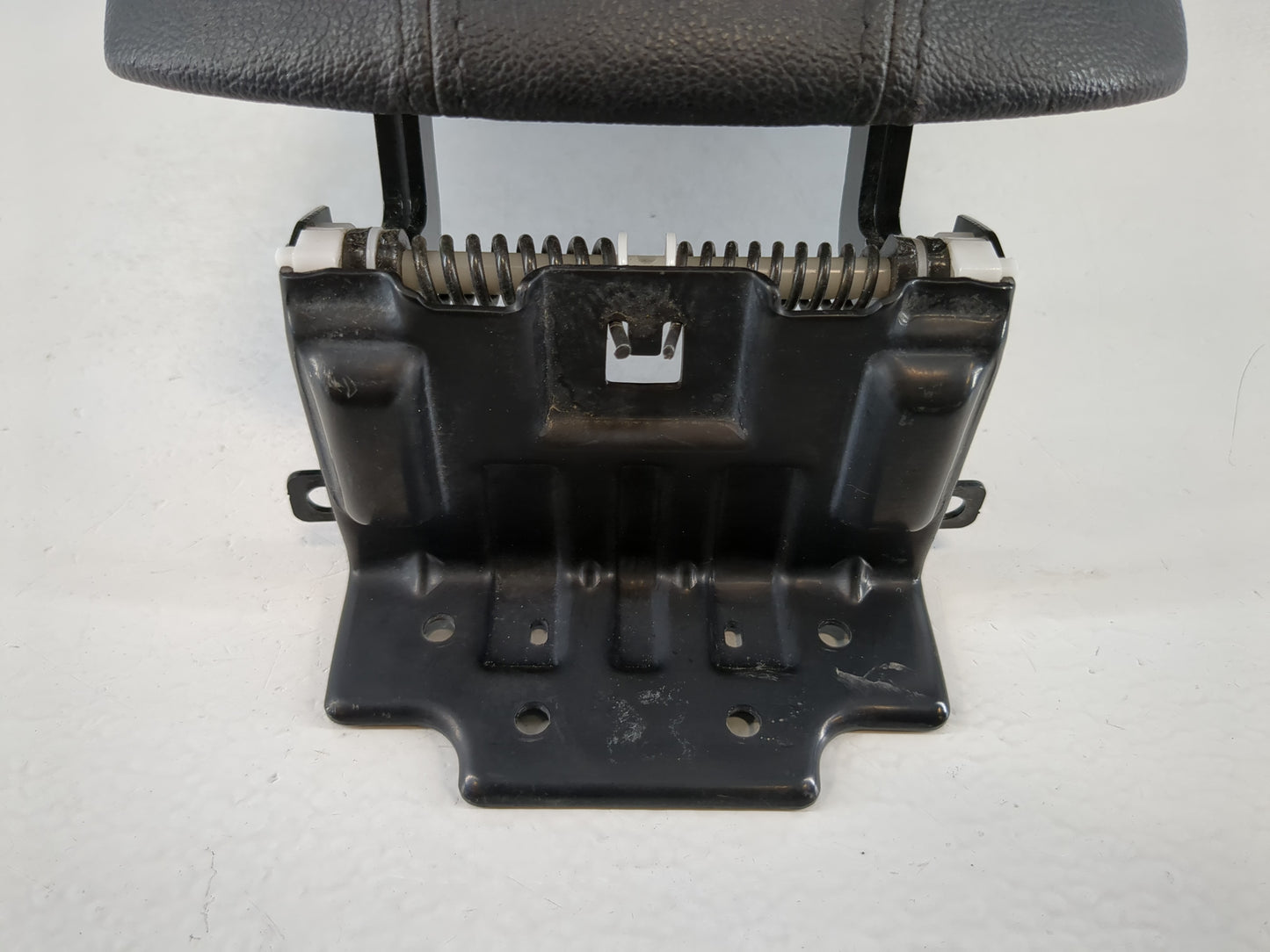 2011-2015 Hyundai Sonata Center Console Armrest Cover Lid Fits Fits 2011 2012 2013 2014 2015 OEM Used Auto Parts - Oemusedau
