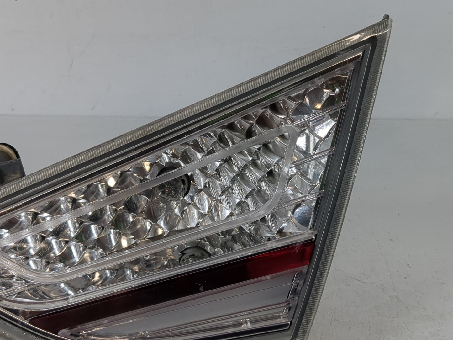 2015-2017 Hyundai Sonata Tail Light Assembly Passenger Right OEM P/N:92404-4R0 Fits Fits 2015 2016 2017 OEM Used Auto Parts 