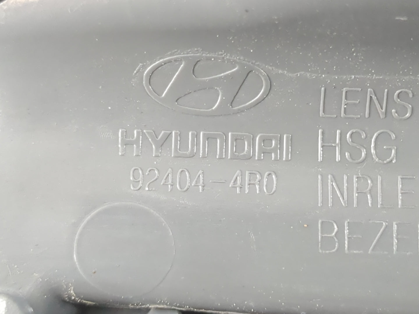 2015-2017 Hyundai Sonata Tail Light Assembly Passenger Right OEM P/N:92404-4R0 Fits Fits 2015 2016 2017 OEM Used Auto Parts 
