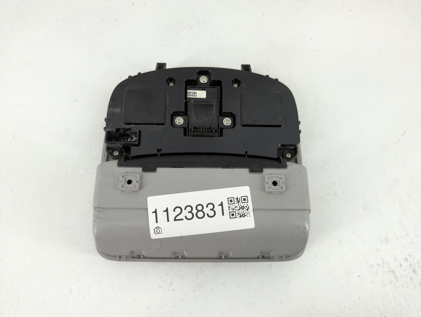 2015 Hyundai Sonata Overhead Roof Console - Oemusedautoparts1.com