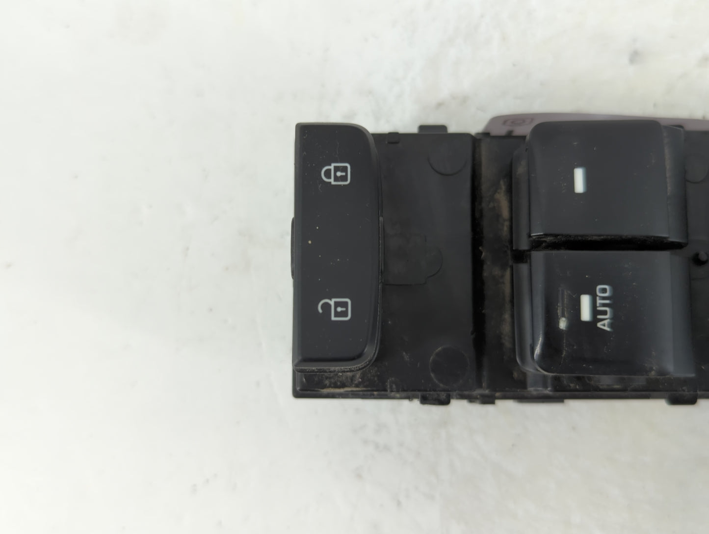 2015-2019 Hyundai Sonata Master Power Window Switch Replacement Driver Side Left P/N:93570-C1000 Fits OEM Used Auto Parts - 