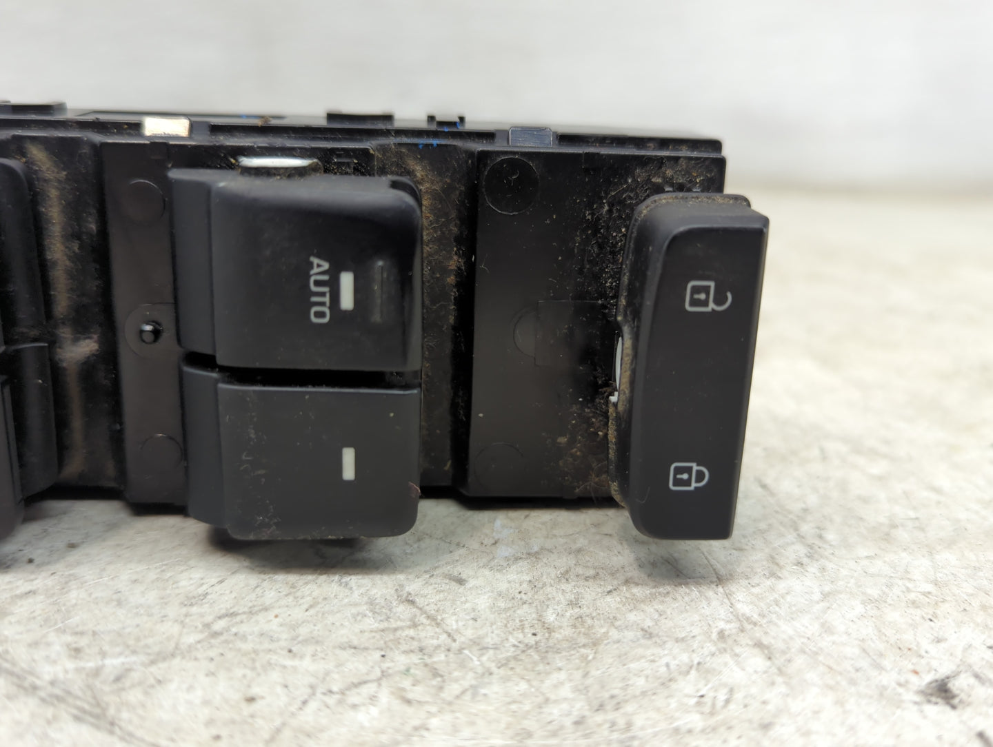 2015-2019 Hyundai Sonata Master Power Window Switch Replacement Driver Side Left Fits Fits 2015 2016 2017 2018 2019 OEM Used