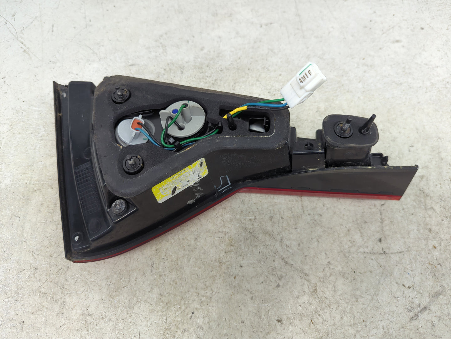 2015 Hyundai Sonata Passenger Right Side Deck Lid Mounted Tail Light - Oemusedautoparts1.com