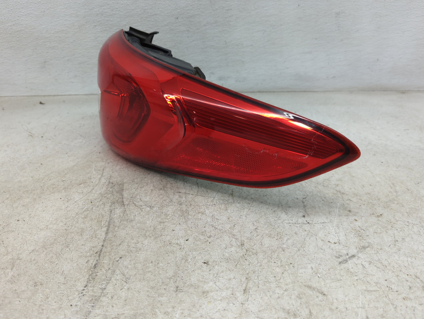 2015-2017 Hyundai Sonata Tail Light Assembly Passenger Right OEM Fits Fits 2015 2016 2017 OEM Used Auto Parts - Oemusedautop